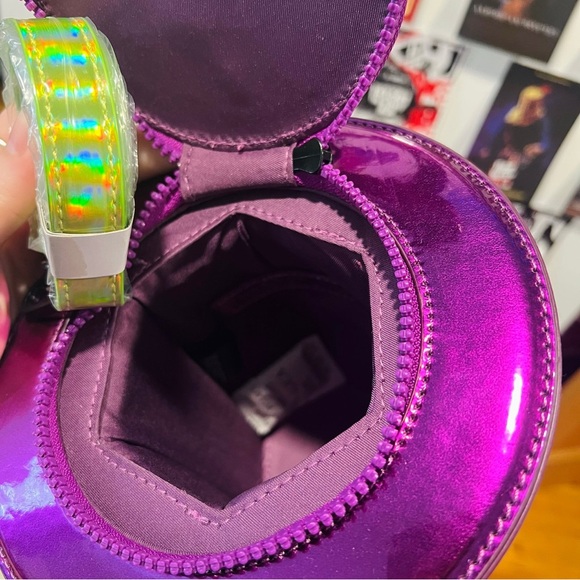 Dolls Kill Ring Pop Crossbody Bag. - Picture 4 of 4